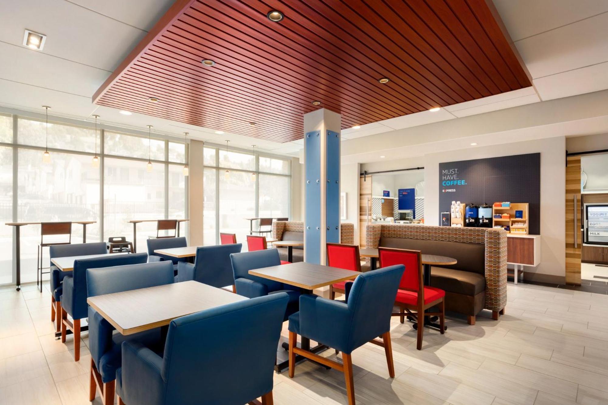 Holiday Inn Express & Suites Hayward - Castro Valley By Ihg 외부 사진